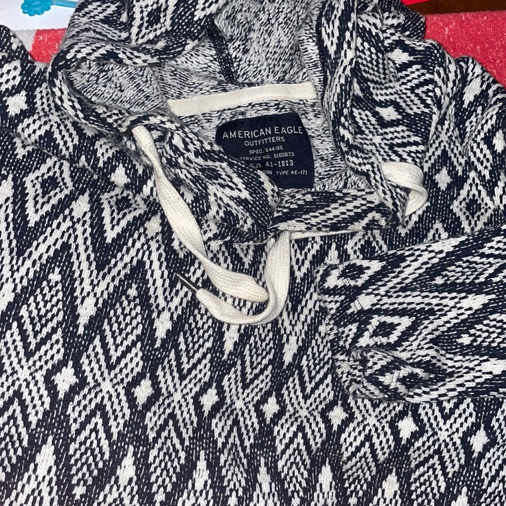 American Eagle Pullover Sweater